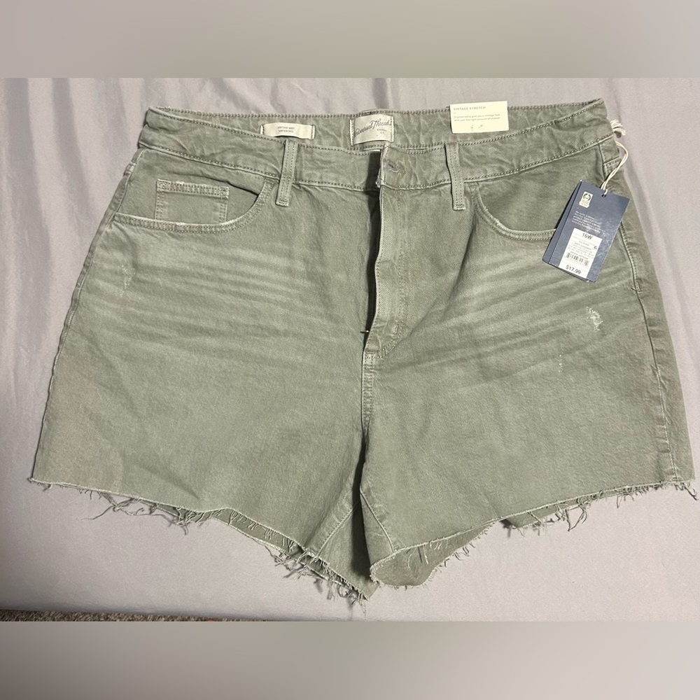 NWT-Universal Thread Olive Jean Shorts- size 16w